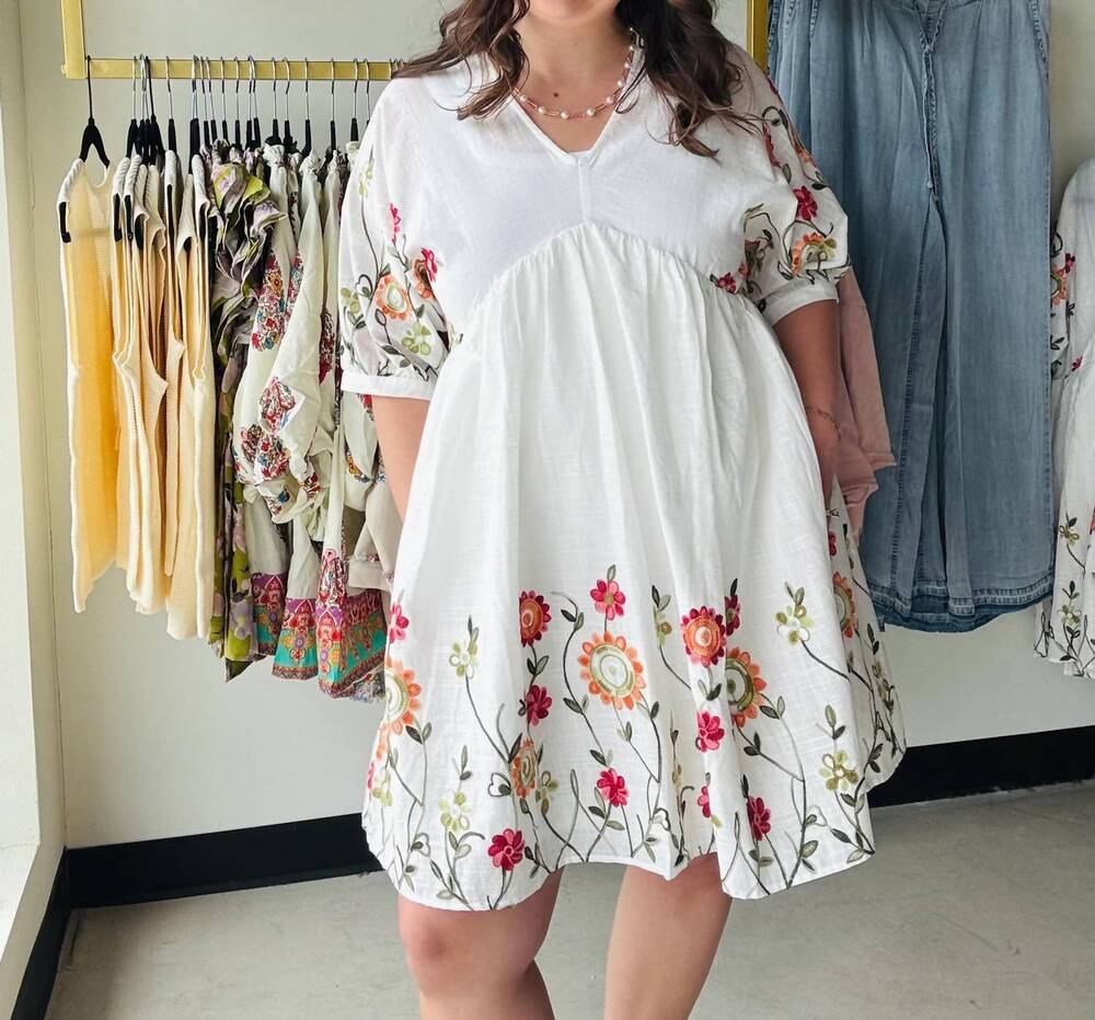 NEW ANNIEWEAR women's floral embroidered babydoll dress in ivory